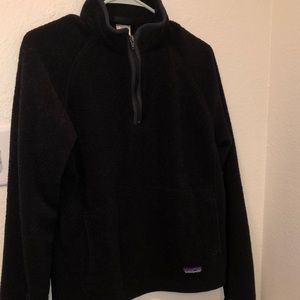 Blk Patagonia half zip sweater size L